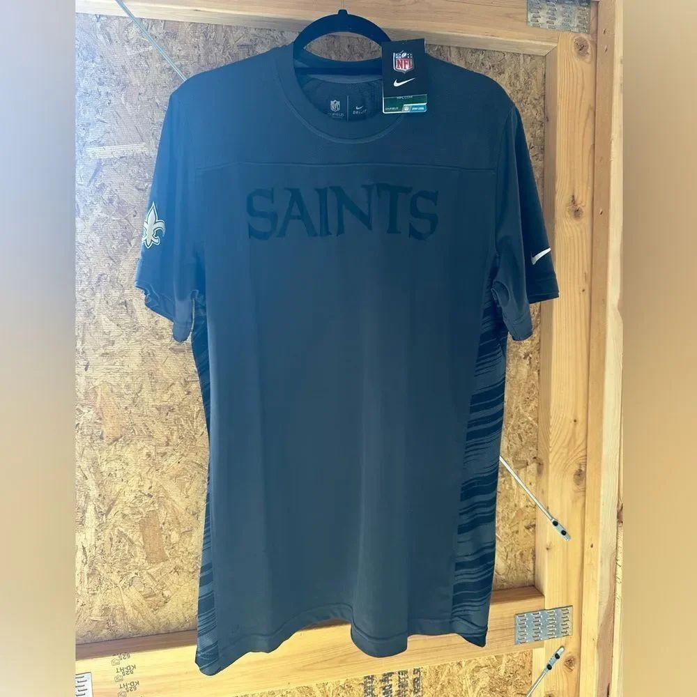 NWT Nike Black Saints Men's Short Sleeve Shirt